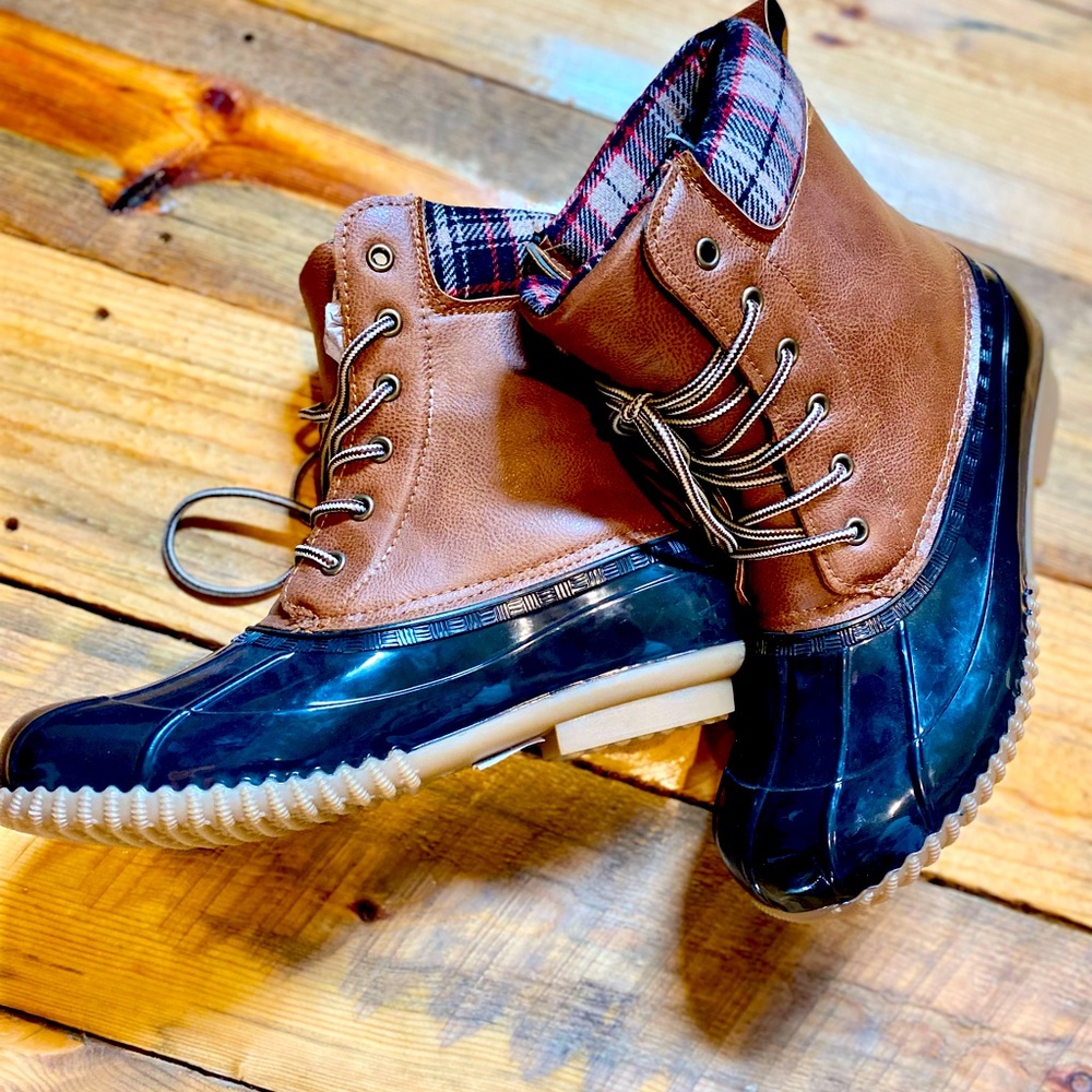 Duck Boots 🦆